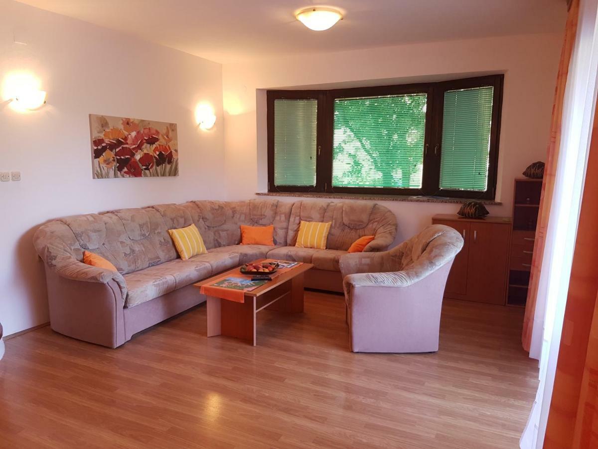 Apartment Zaton  Extérieur photo